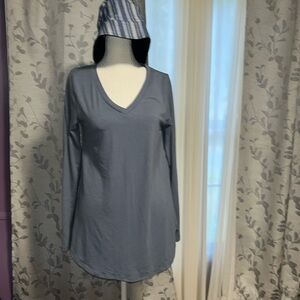 NWT bundle! Zendaya oversized small shirt and talbots bucket hat